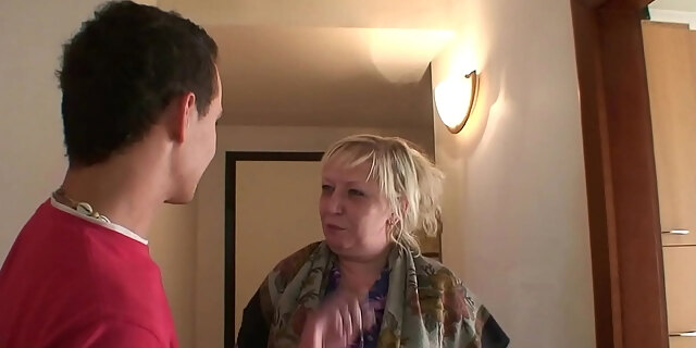 boobs,busty,doggystyle,granny,mature,molten,old,pussy,reality,shaved pussy